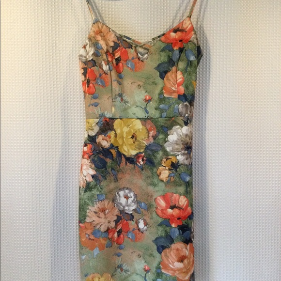 💗7xHP!💗 La Scala | Floral Mini Dress - Picture 2 of 16